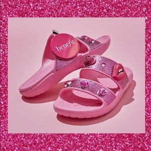 Crocs 🐊 x Benefit Slide Sandals